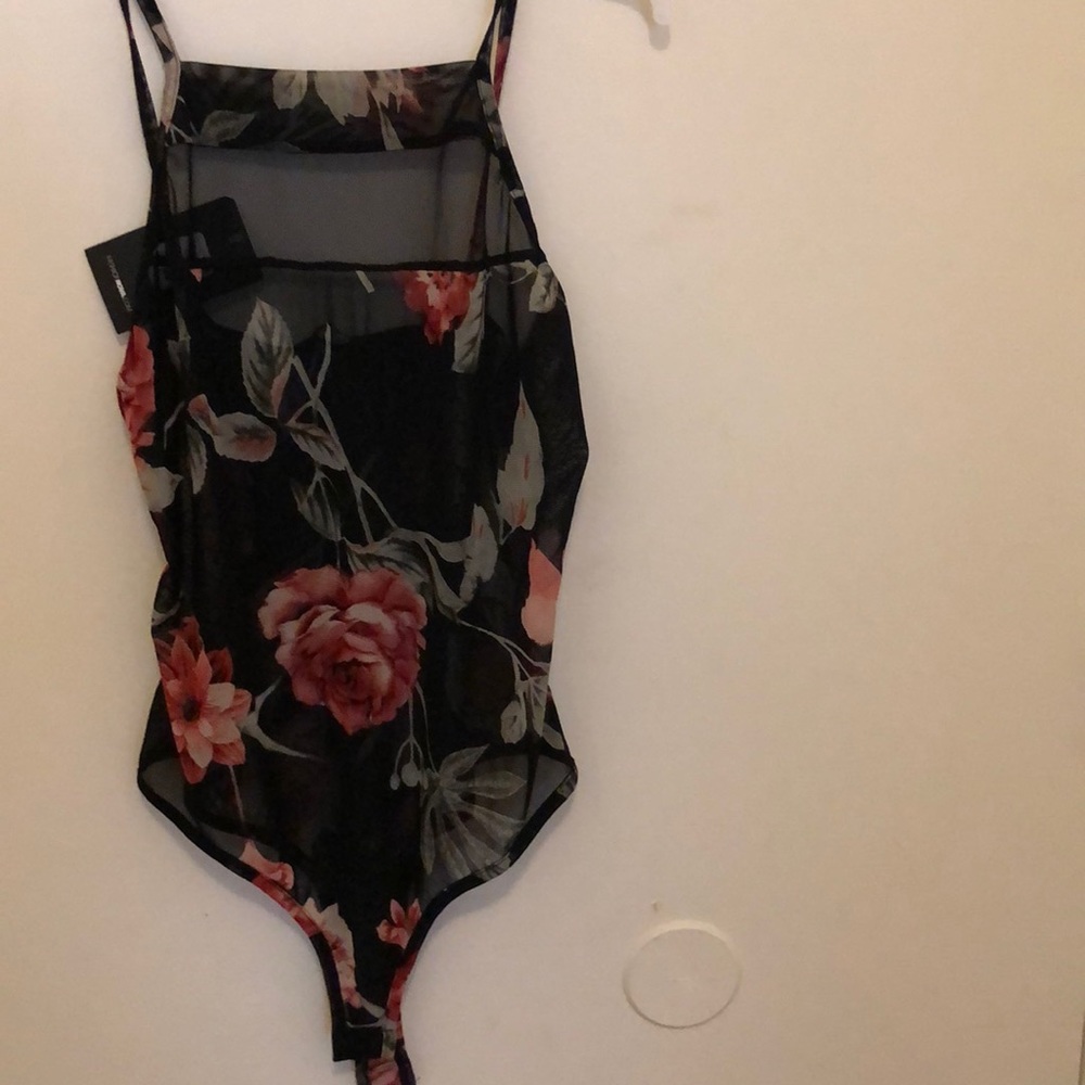 Women’s top (bodysuit)